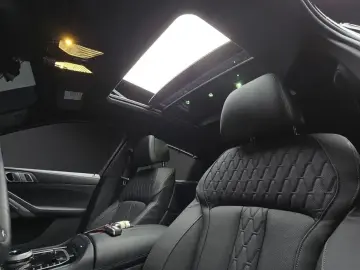 2025 BMW X6 с пробегом 6 208 км