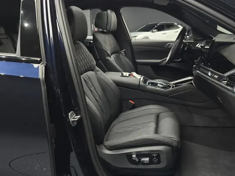 2025 BMW X6 с пробегом 6 208 км