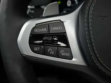 2025 BMW X6 с пробегом 6 208 км