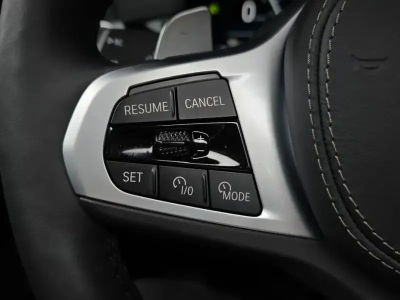 2025 BMW X6 с пробегом 6 208 км