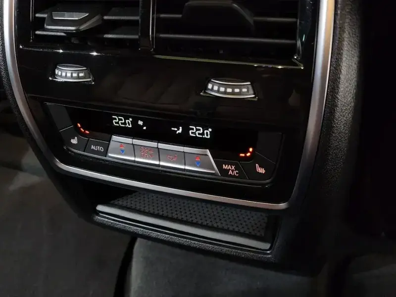 2024 BMW X6 с пробегом 34 689 км