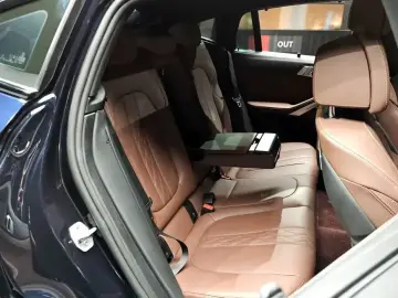 2024 BMW X6 с пробегом 23 573 км