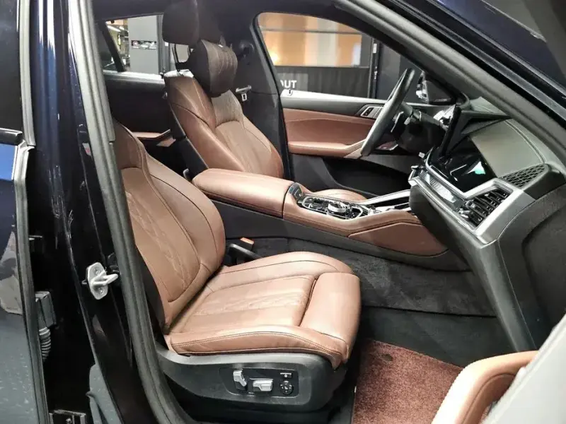 2024 BMW X6 с пробегом 23 573 км