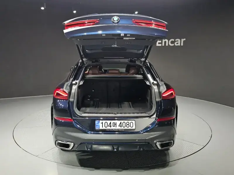 2024 BMW X6 с пробегом 23 573 км