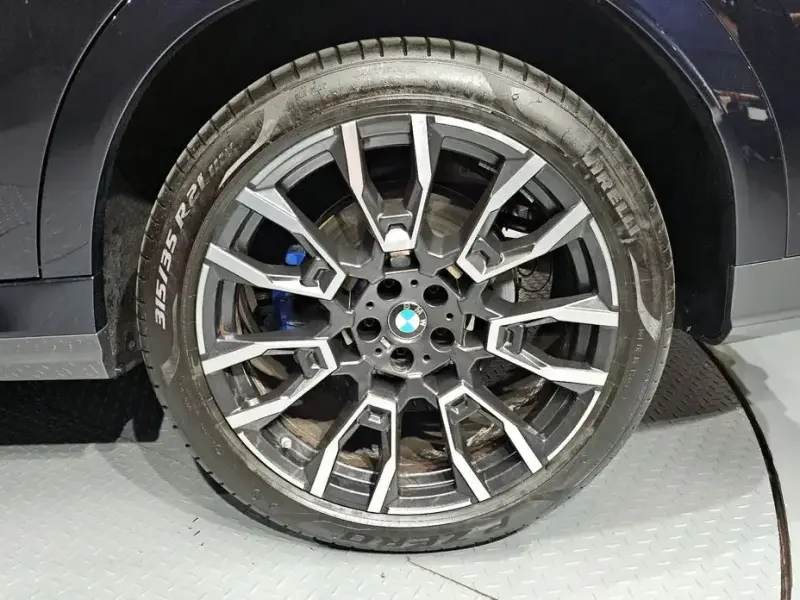 2024 BMW X6 с пробегом 23 573 км