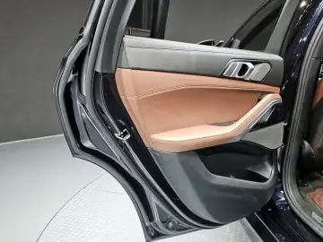 2024 BMW X6 с пробегом 23 573 км