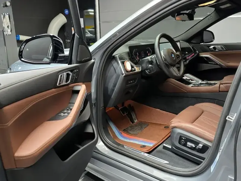 2025 BMW X6 с пробегом 6 549 км
