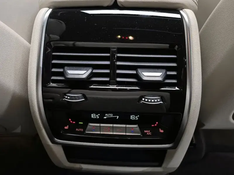 2025 BMW X6 с пробегом 8 023 км