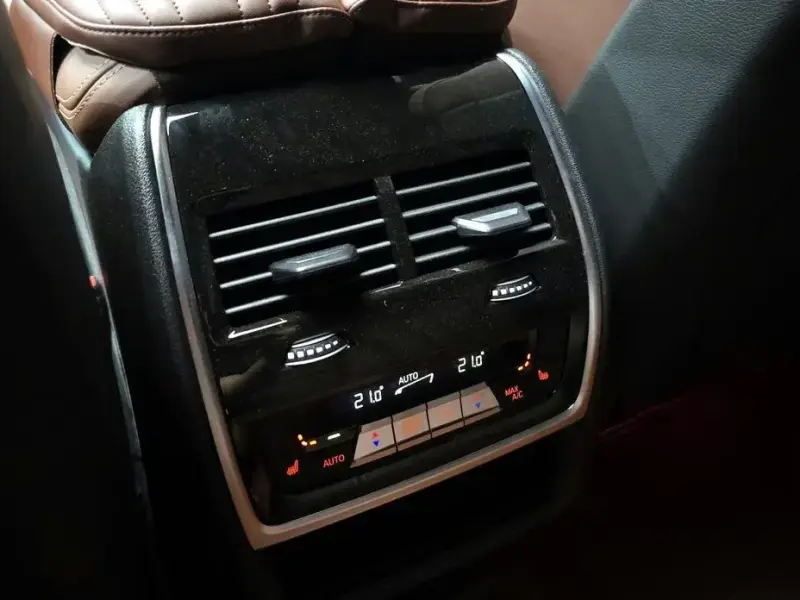 2025 BMW X6 с пробегом 6 549 км