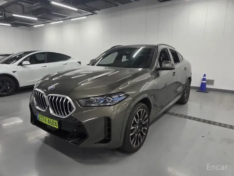 2025 BMW X6 с пробегом 34 496 км