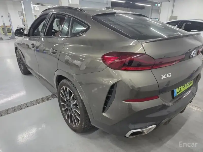 2025 BMW X6 с пробегом 34 496 км