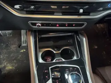 2025 BMW X6 с пробегом 34 496 км
