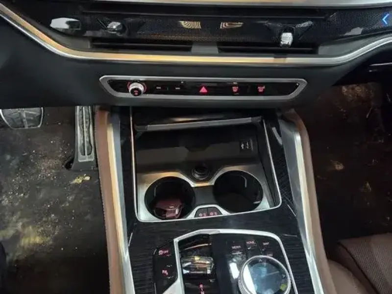 2025 BMW X6 с пробегом 34 496 км