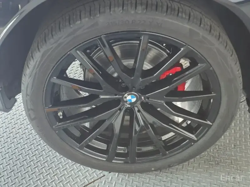 2026 BMW X6 с пробегом 4 000 км