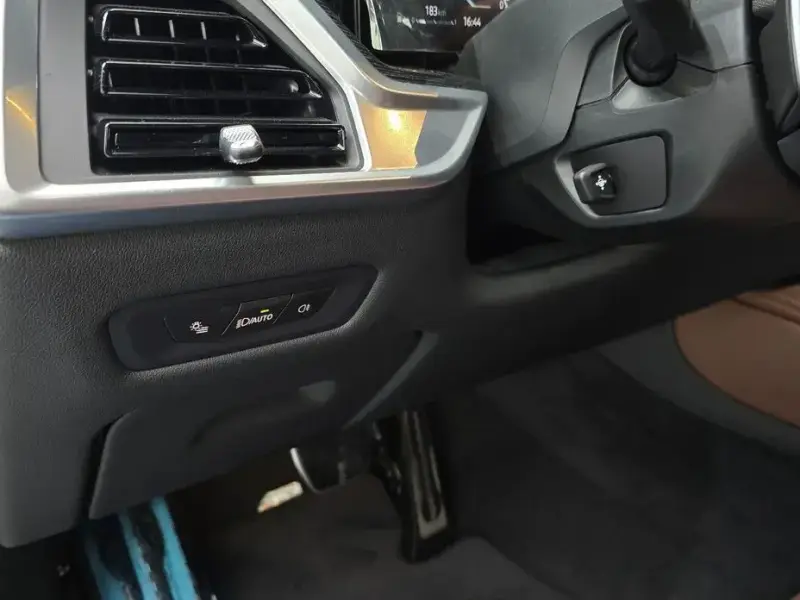 2024 BMW X6 с пробегом 40 415 км