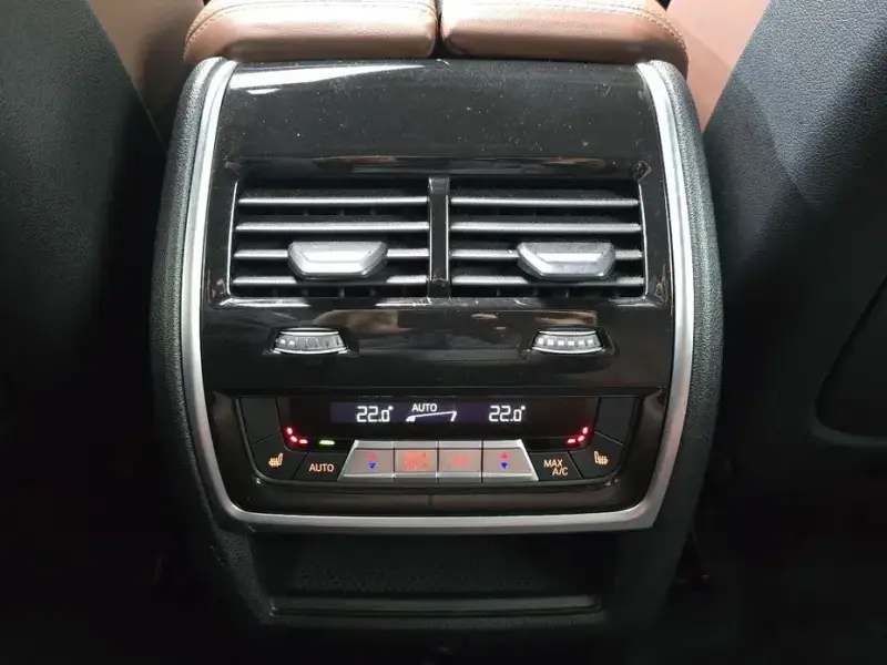 2024 BMW X6 с пробегом 40 415 км