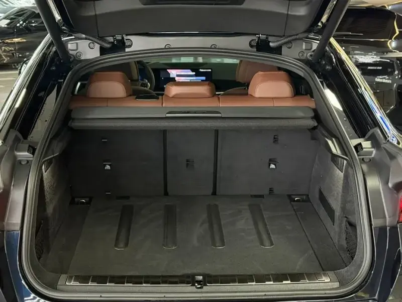 2025 BMW X6 с пробегом 20 855 км