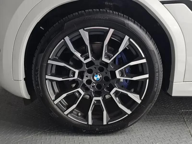 2024 BMW X6 с пробегом 15 904 км