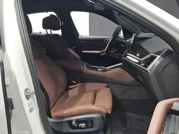 2024 BMW X6 с пробегом 15 904 км