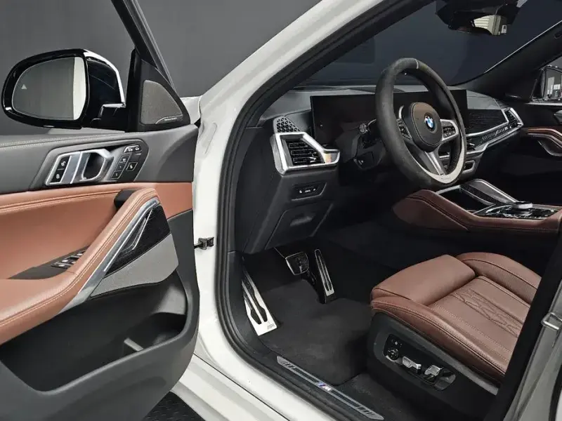 2024 BMW X6 с пробегом 15 904 км