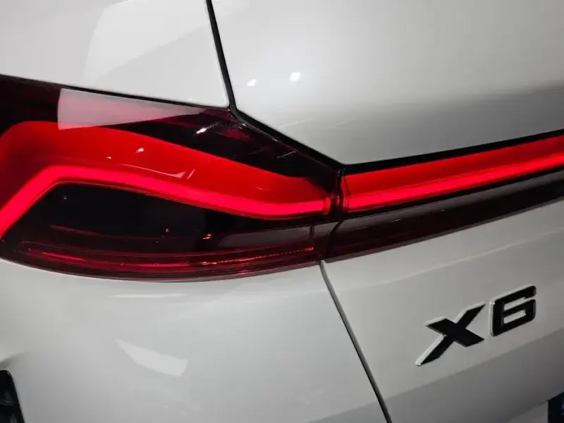 2024 BMW X6 с пробегом 15 904 км