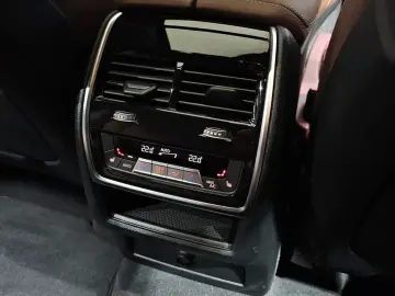 2024 BMW X6 с пробегом 15 904 км