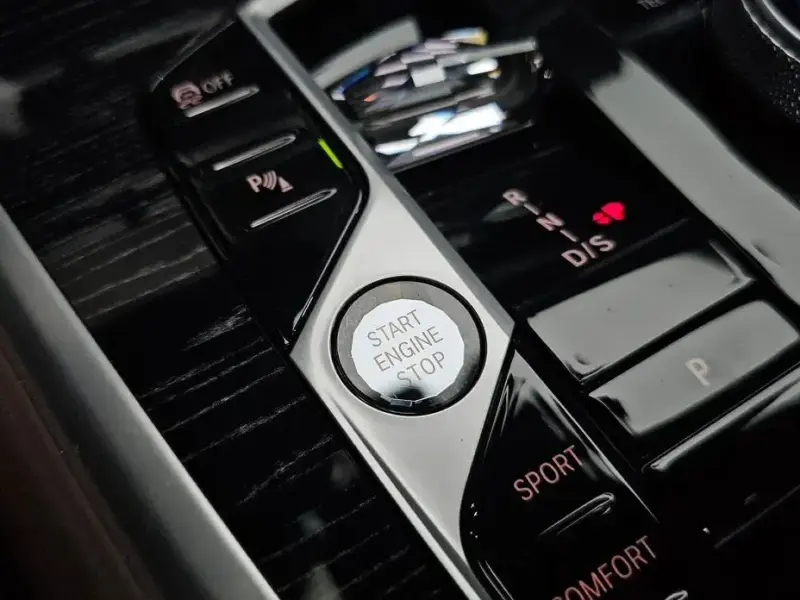 2024 BMW X6 с пробегом 15 904 км