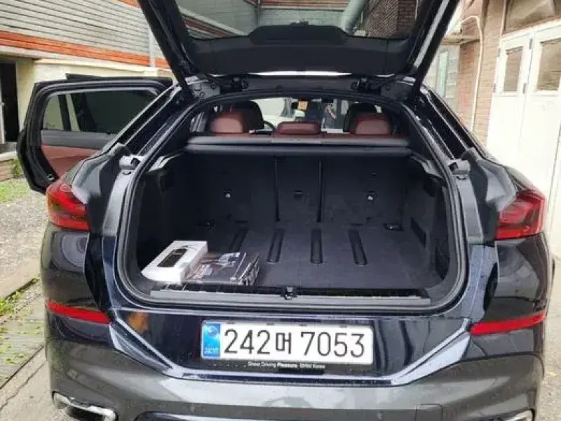 2025 BMW X6 с пробегом 7 376 км
