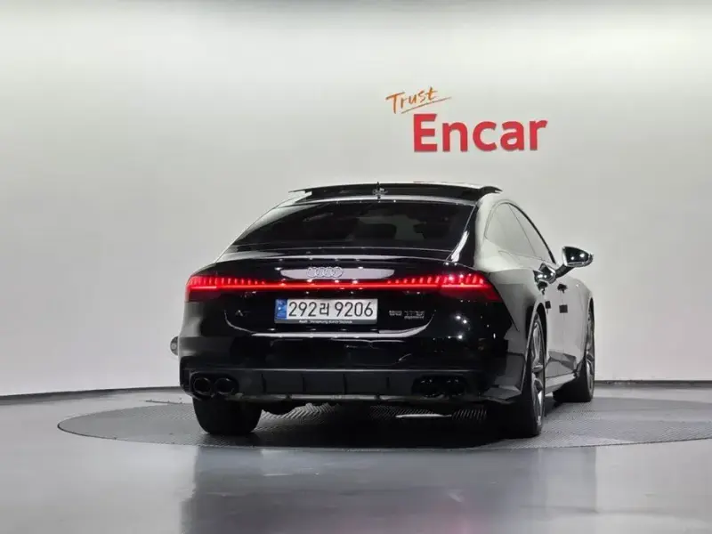 2022 Audi A7 с пробегом 40 095 км