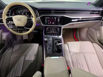 2022 Audi A7 с пробегом 40 095 км
