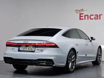 2021 Audi A7 с пробегом 68 280 км