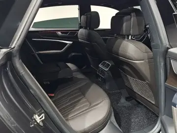 2022 Audi A7 с пробегом 24 374 км