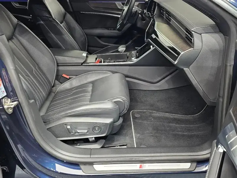 2020 Audi A7 с пробегом 99 942 км