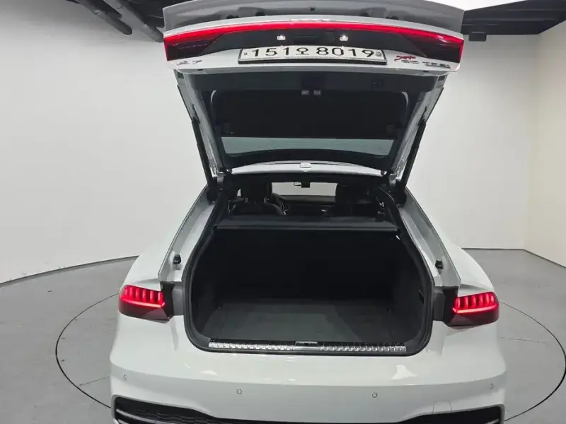 2020 Audi A7 с пробегом 24 089 км