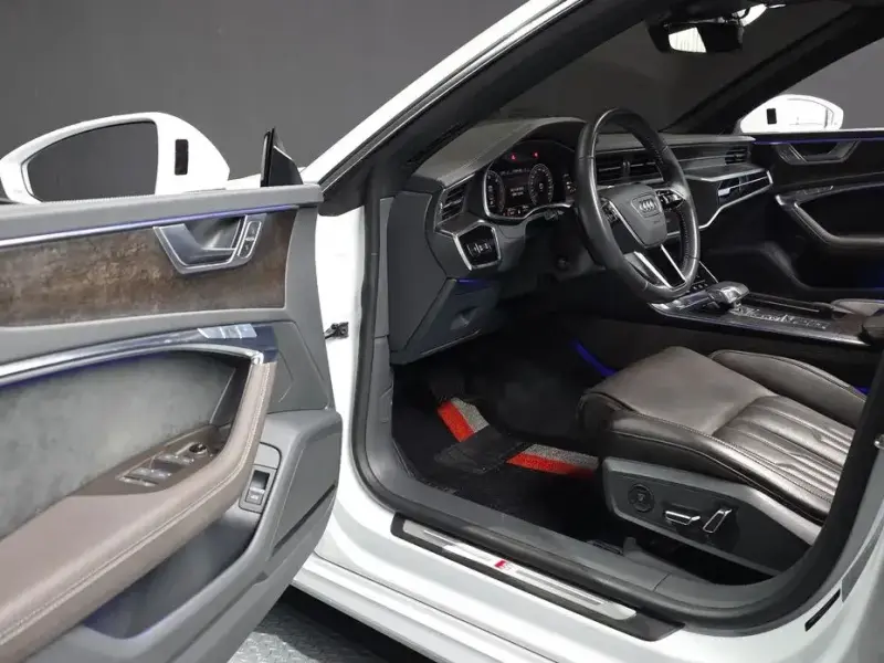 2020 Audi A7 с пробегом 102 721 км
