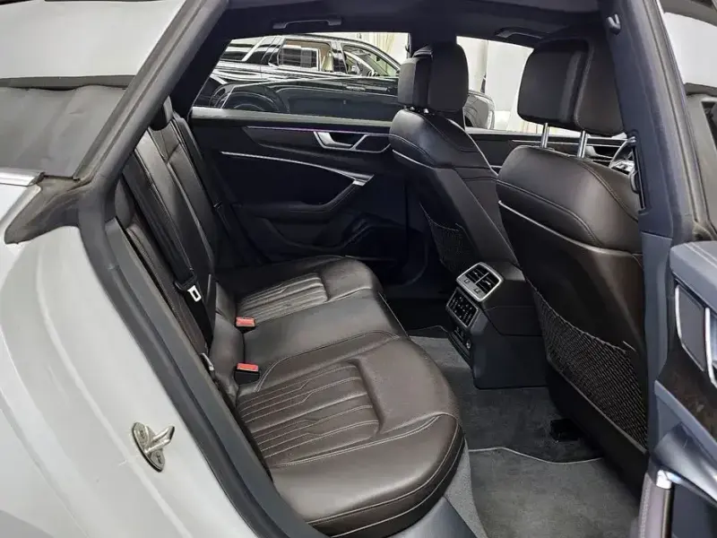 2020 Audi A7 с пробегом 33 858 км