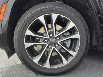 2022 Jeep Cherokee с пробегом 57 436 км