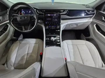 2022 Jeep Cherokee с пробегом 57 436 км