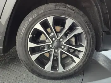 2022 Jeep Cherokee с пробегом 57 436 км