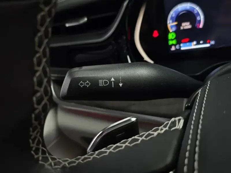2022 Jeep Cherokee с пробегом 57 436 км