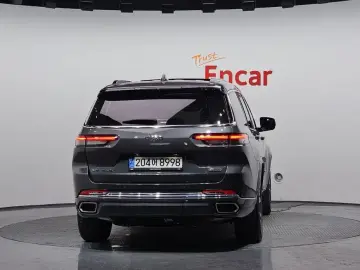 2022 Jeep Cherokee с пробегом 25 826 км