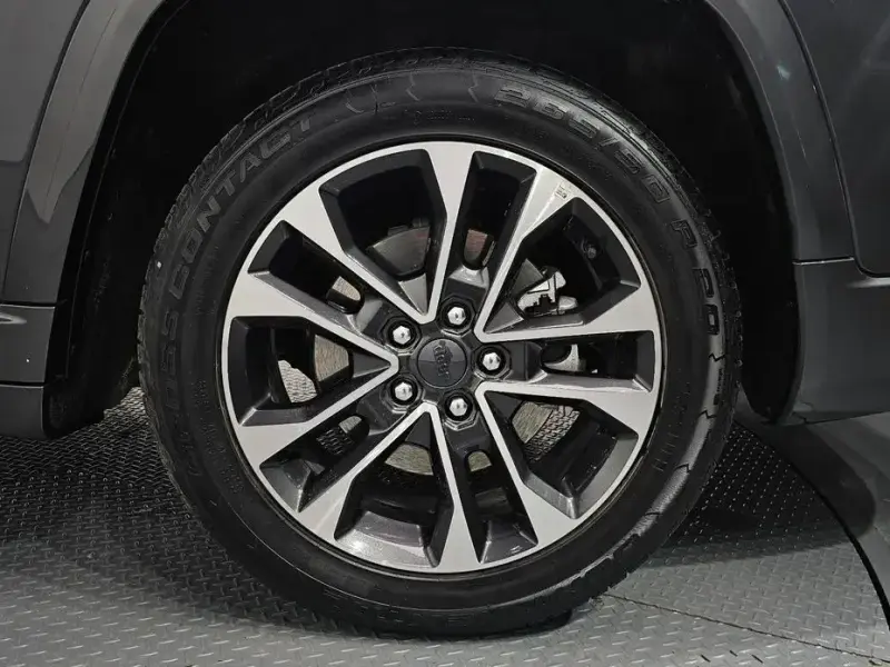 2022 Jeep Cherokee с пробегом 25 826 км