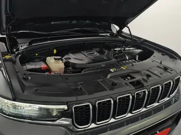2022 Jeep Cherokee с пробегом 25 826 км