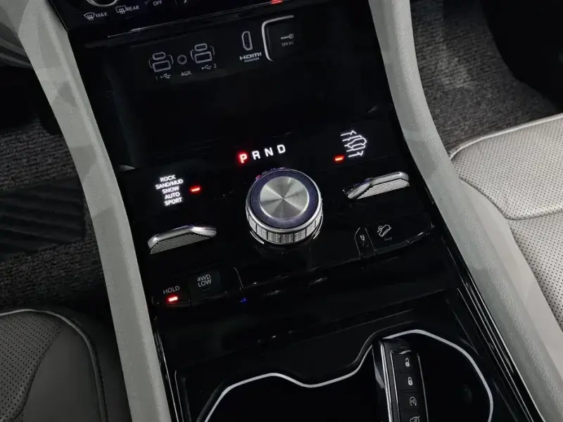 2022 Jeep Cherokee с пробегом 25 826 км