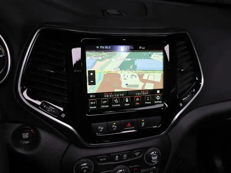 2022 Jeep Cherokee с пробегом 66 088 км
