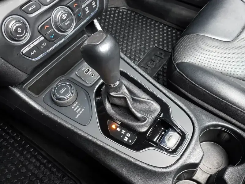 2022 Jeep Cherokee с пробегом 66 088 км
