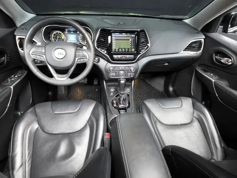 2022 Jeep Cherokee с пробегом 66 088 км
