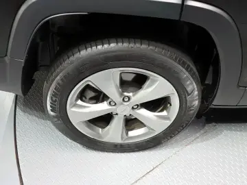 2022 Jeep Cherokee с пробегом 66 088 км
