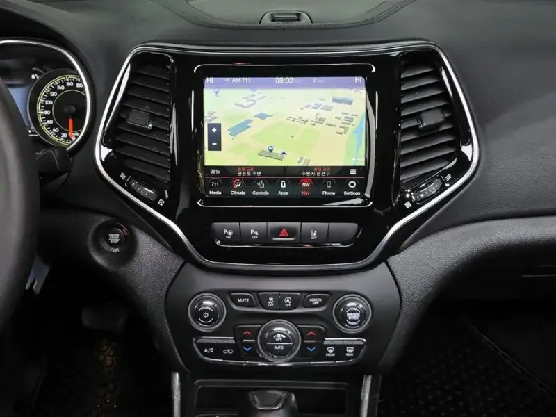2022 Jeep Cherokee с пробегом 27 118 км