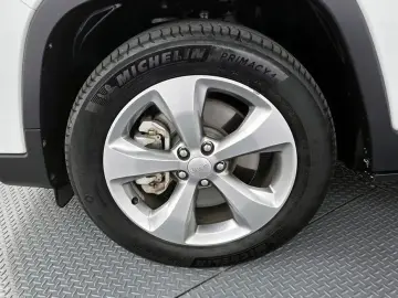 2022 Jeep Cherokee с пробегом 27 118 км